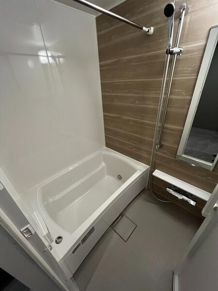 コンポジット品川戸越の浴室