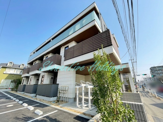茅ヶ崎市小和田２丁目の賃貸マンションの外観