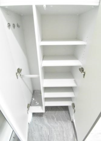 【玄関】グランヴァン横濱反町 