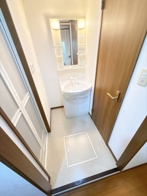 【洗面所】 | アンプルール　フェール　Ｋ．Ｙｕ | ※同物件、同タイプのお部屋です