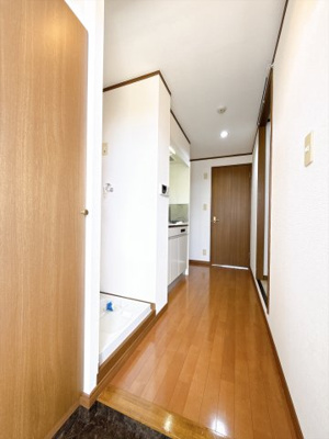 【玄関】 | アンプルール　フェール　Ｋ．Ｙｕ | ※同物件、同タイプのお部屋です