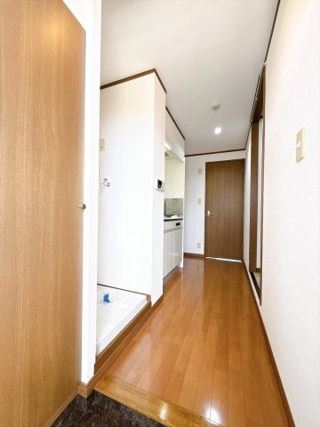 【玄関】 | アンプルール　フェール　Ｋ．Ｙｕ | ※同物件、同タイプのお部屋です
