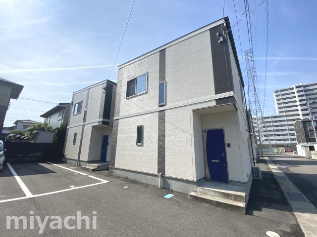 リブライフ末広Ⅱのエントランス