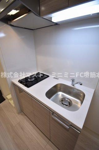 プレサンス堺筋本町センティスのキッチン