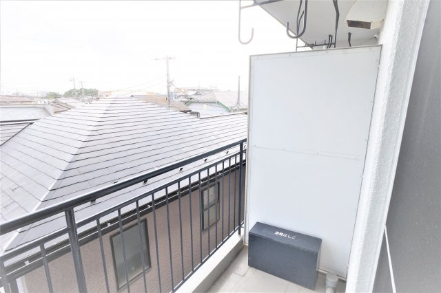 JAIRO薬園台のバルコニー|※違うお部屋の写真です
