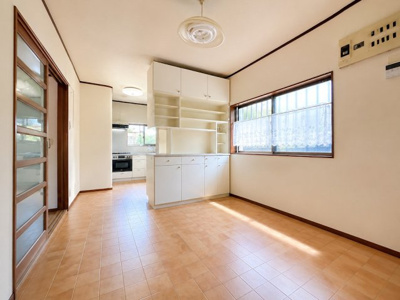 【キッチン】 | ◆泉区新橋町　中古戸建◆ | ◆住宅ローンのご相談や周辺環境のご案内も含め、ローンに詳しい、地元に詳しいスタッフがお出迎えさせていただきます。お気軽にご相談ください。※写真は加工しています