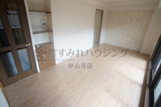 オーベルジュ宝塚の居間・リビング