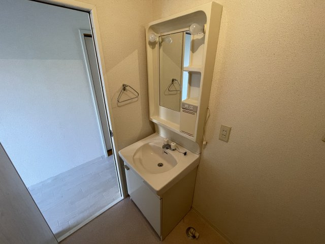 ハイツ本多聞の洗面所