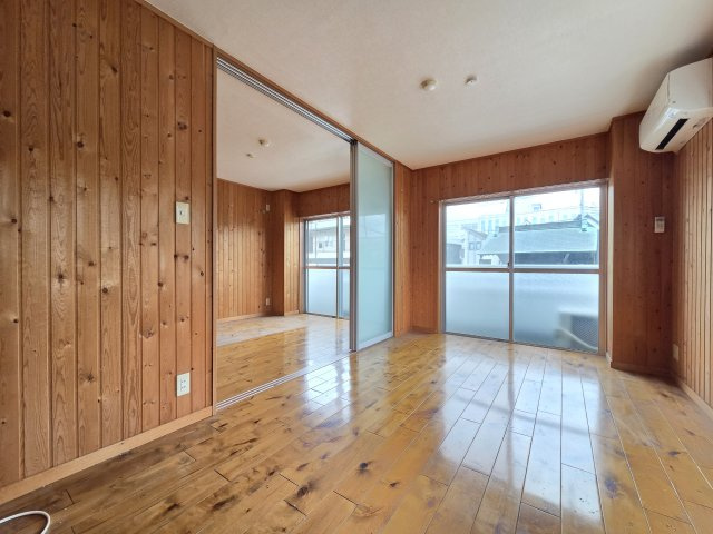 ミューゼタイセイの居間・リビング