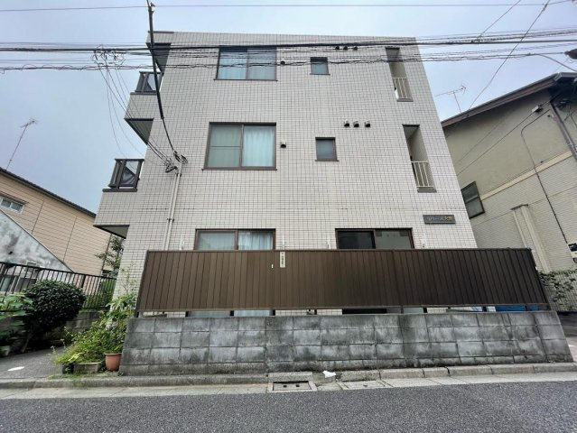 リバース大野のエントランス