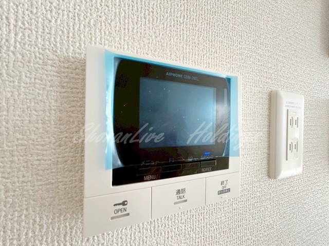 茅ヶ崎市中海岸１丁目のアパートのセキュリティ