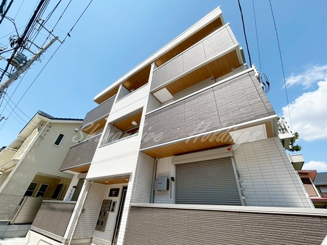 茅ヶ崎市中海岸１丁目のアパート