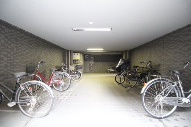 ルーブル鷺宮弐番館のその他共用部分|駐輪場