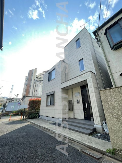 サニーベール三軒茶屋の外観