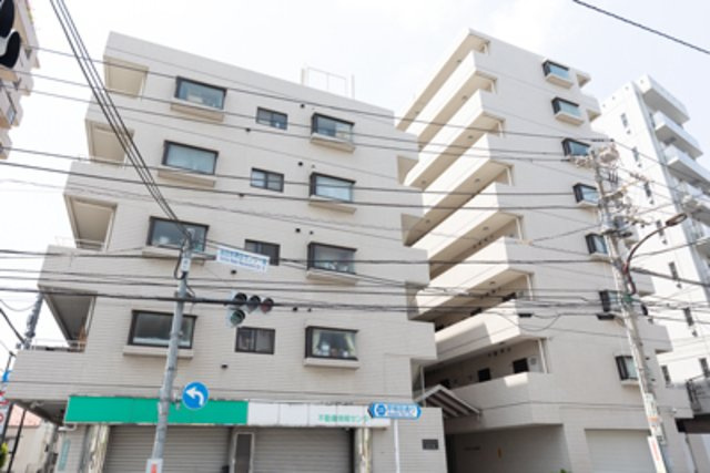 マートルコート東中野の外観