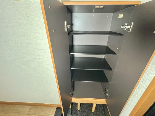 リバパレス高井戸の収納|下駄箱（イメージ）