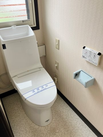 高井戸西戸建のトイレ