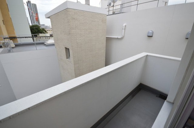 【バルコニー】 | 南青山STUDIO FLAT 南青山スタジオフラット