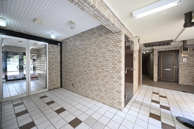日神パレス永福町のエントランス