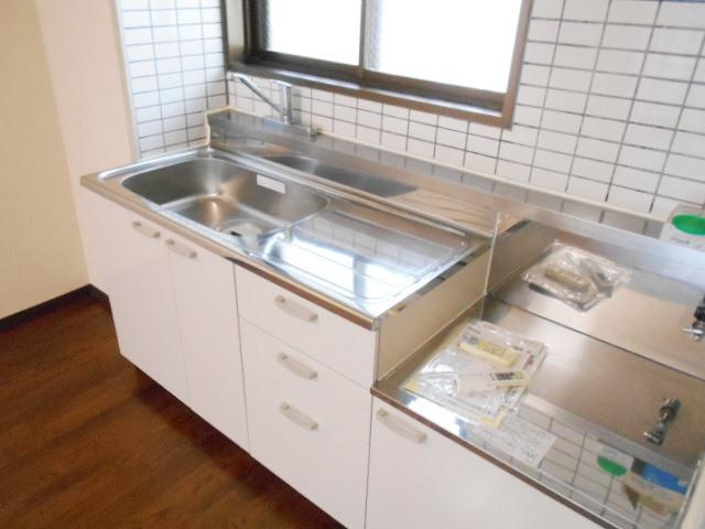 ハイデンス上の宮Ⅱのキッチン