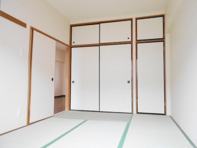 ハイデンス上の宮Ⅱの和室