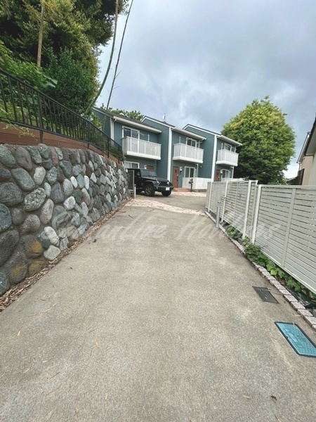 鎌倉市鎌倉山４丁目のテラスの外観