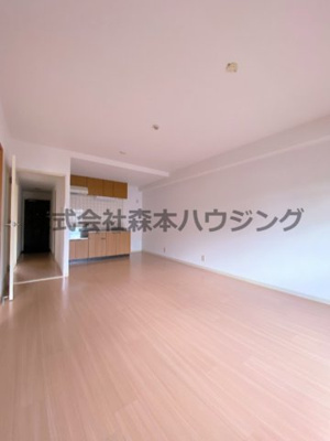【居間・リビング】 | 　ネストクレール | ゆったり過ごせるリビングです