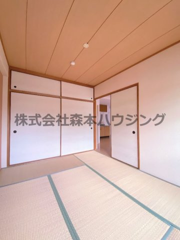 【和室】 | 　ネストクレール | 畳の上でゆっくりとくつろげる和室です