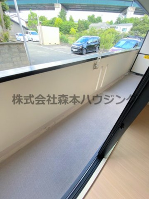 【バルコニー】 | 　ネストクレール | 落ち着いた時間を過ごせるバルコニーです