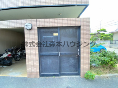 【その他共用部分】 | 　ネストクレール | 専用ごみ置き場です