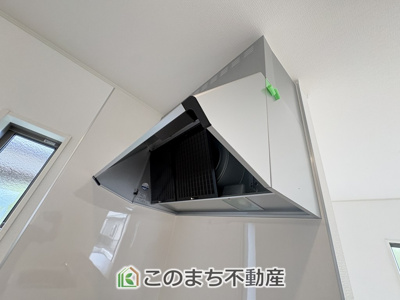 【キッチン】 | CRADLE GARDEN真岡市台町　第10　1号棟 | お料理の匂いもスッキリ♪シンプルデザインで掃除も簡単‼