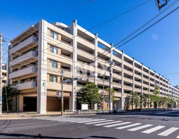 横浜市中区新山下１丁目の賃貸マンションの外観