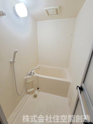 【浴室】 | セントポリア豊中 | ※同タイプの写真となり、実際のお部屋とは異なる場合があります