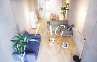 【居間・リビング】 | ＦＵＫＵＭＩ　ＡＰＡＲＴＭＥＮＴ | 洋室のお部屋です。