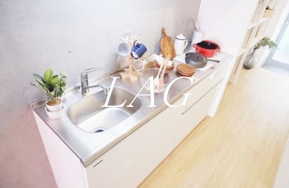 【キッチン】 | ＦＵＫＵＭＩ　ＡＰＡＲＴＭＥＮＴ | キッチンです。