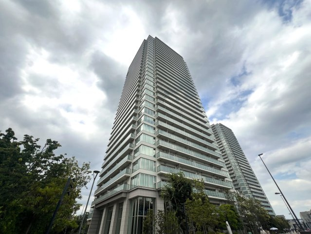 ラグジュアリー感が家にも欲しい！！そんな夢を叶える物件なんてあるのか、、えぇ、あるんです！！ココ海老名では知らない人いないマンション！それが、『リーフィアタワー海老名ブリスコート』美室マンション