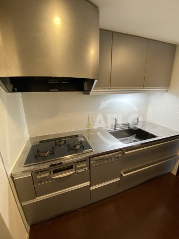 レジデンス梅田ローレルタワーのキッチン|レジデンス梅田ローレルタワー　システムキッチン