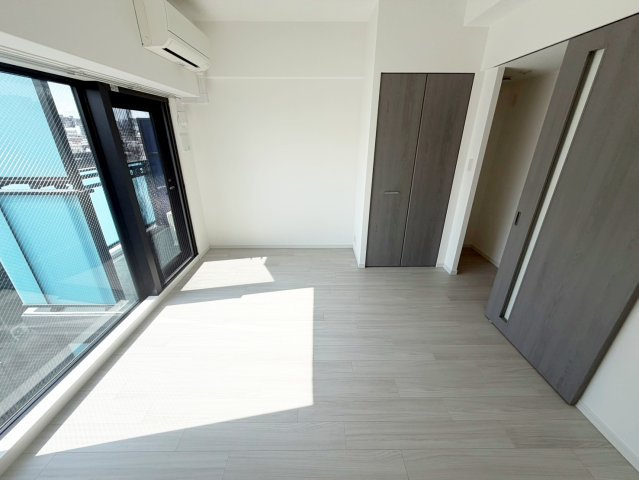 LaDouceur江坂Ⅱの洋室