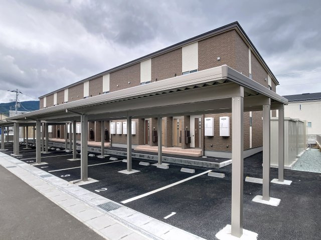 アークブリスの駐車場