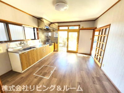 【居間・リビング】 | 根本邸