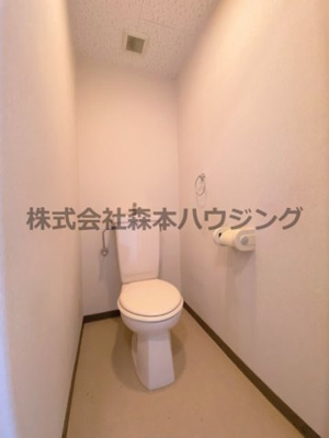 【トイレ】 | 　エバーグリーン | 落ち着いたトイレです