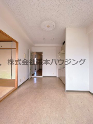 【居間・リビング】 | 　エバーグリーン | 使い勝手の良い居間です