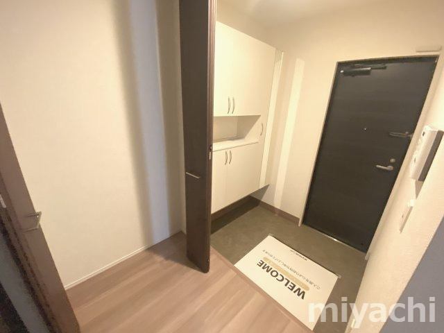 ヴェルチュ南庄町の玄関
