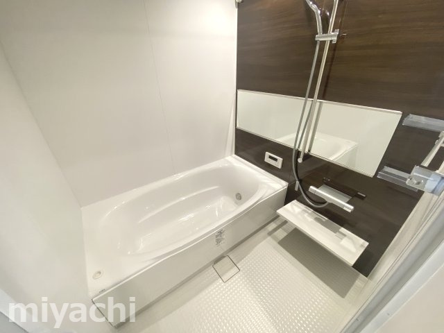 ヴェルチュ南庄町の浴室
