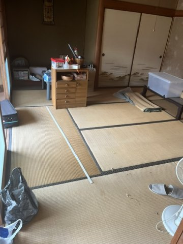 瀬戸町宗堂　桜戸建ての和室