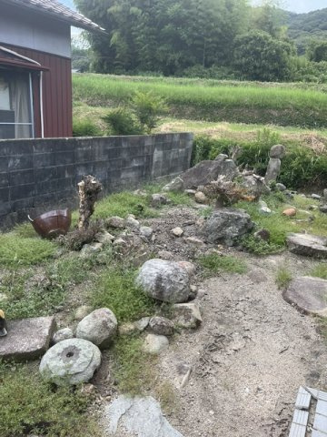 瀬戸町宗堂　桜戸建ての庭