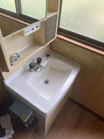 瀬戸町宗堂　桜戸建ての洗面所