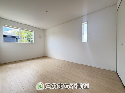 【洋室】 | CRADLE GARDEN真岡市並木町　第7　1号棟 | 窓が多く明るい室内が好印象☆