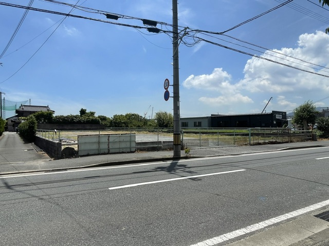 沼南町三丁目11番(地番4160番3)（B-15）の前面道路含む現地写真