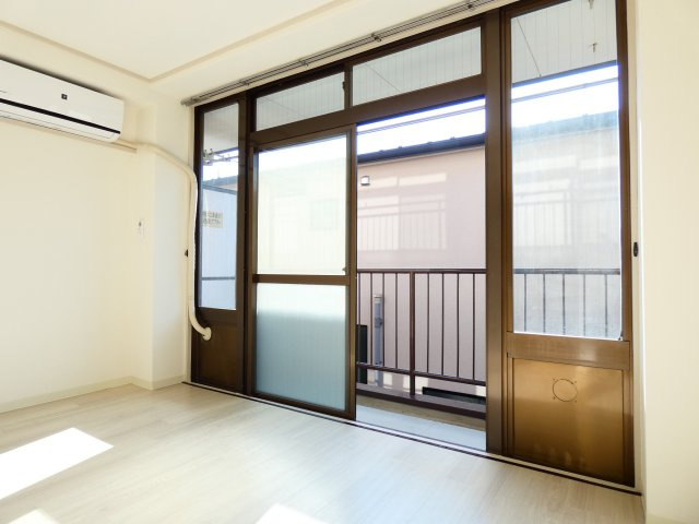 【寝室】 | 坂の上ハイツ